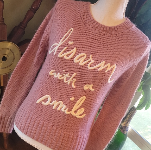 Pink Adam Levine Sweater "disarm with a smile" - Picture 1 of 6